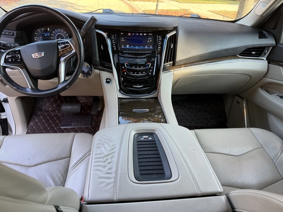2018 Cadillac Escalade 4th Gen - Image 15 of 19