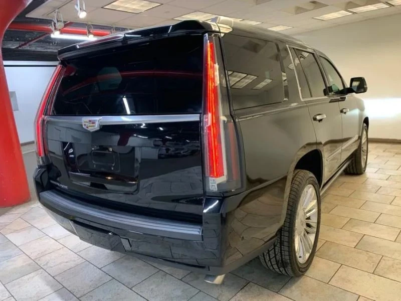 2018 Cadillac Escalade 4th Gen - Image 8 of 12
