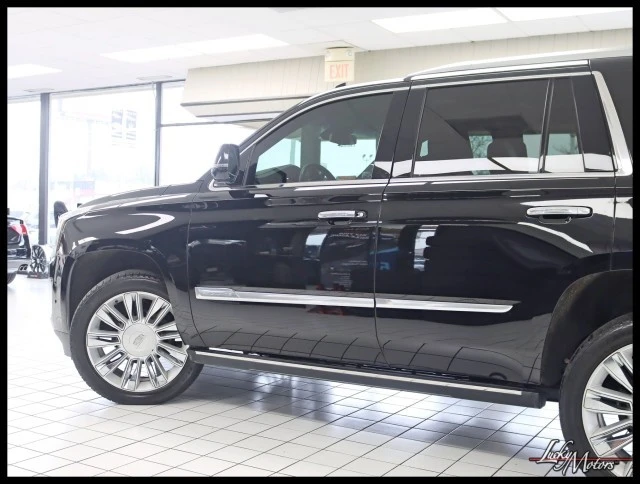 2018 Cadillac Escalade 4th Gen - Image 9 of 12