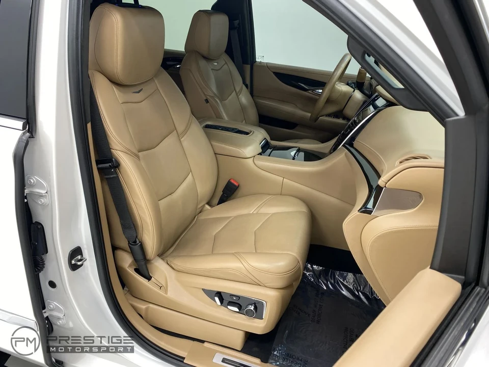 2018 Cadillac Escalade 4th Gen - Image 16 of 21