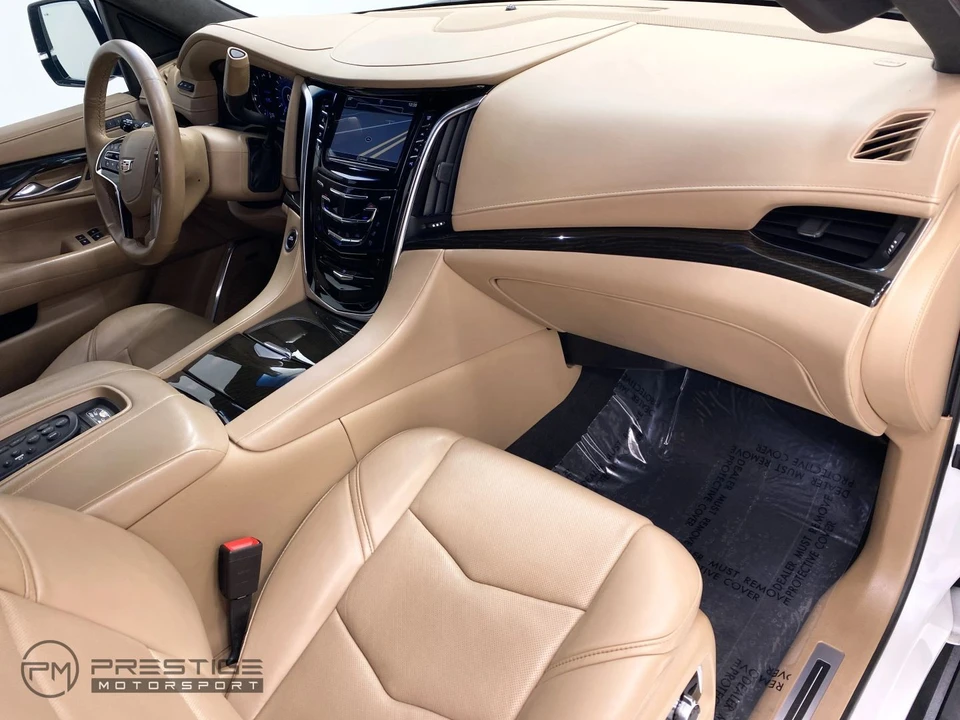 2018 Cadillac Escalade 4th Gen - Image 15 of 21