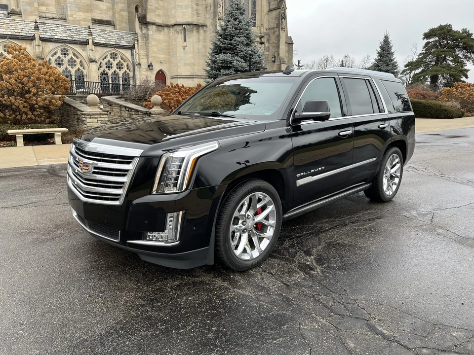2018 Cadillac Escalade 4th Gen - Image 4 of 31