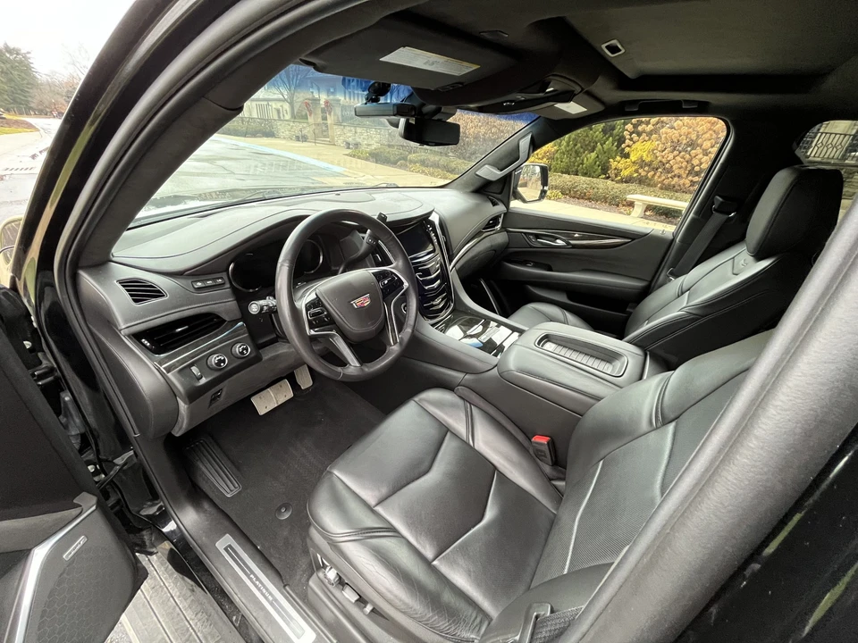 2018 Cadillac Escalade 4th Gen - Image 30 of 31