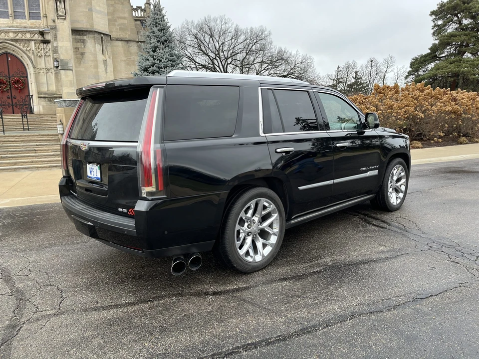 2018 Cadillac Escalade 4th Gen - Image 12 of 31