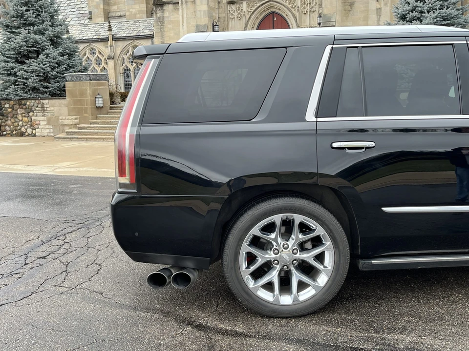 2018 Cadillac Escalade 4th Gen - Image 21 of 31