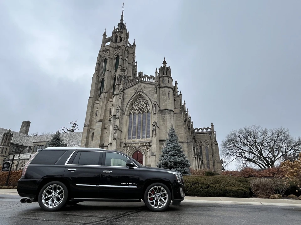 2018 Cadillac Escalade 4th Gen - Image 13 of 31