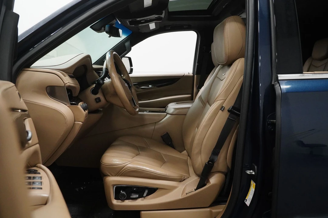 2018 Cadillac Escalade 4th Gen - Image 2 of 12