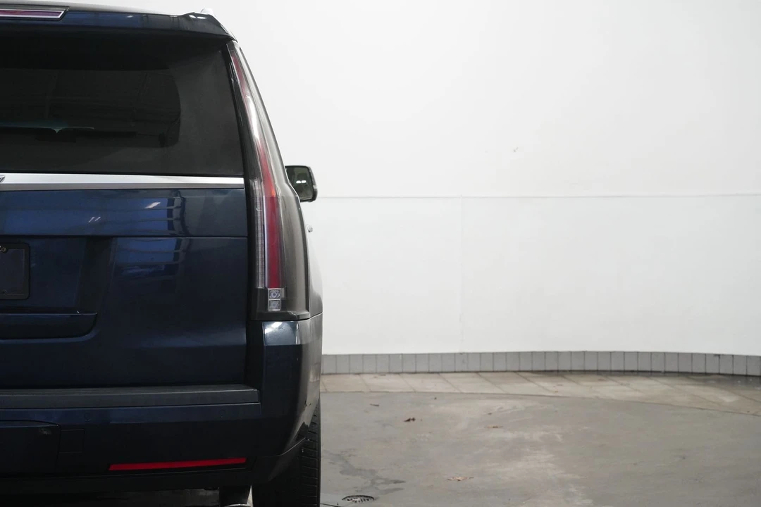 2018 Cadillac Escalade 4th Gen - Image 12 of 12