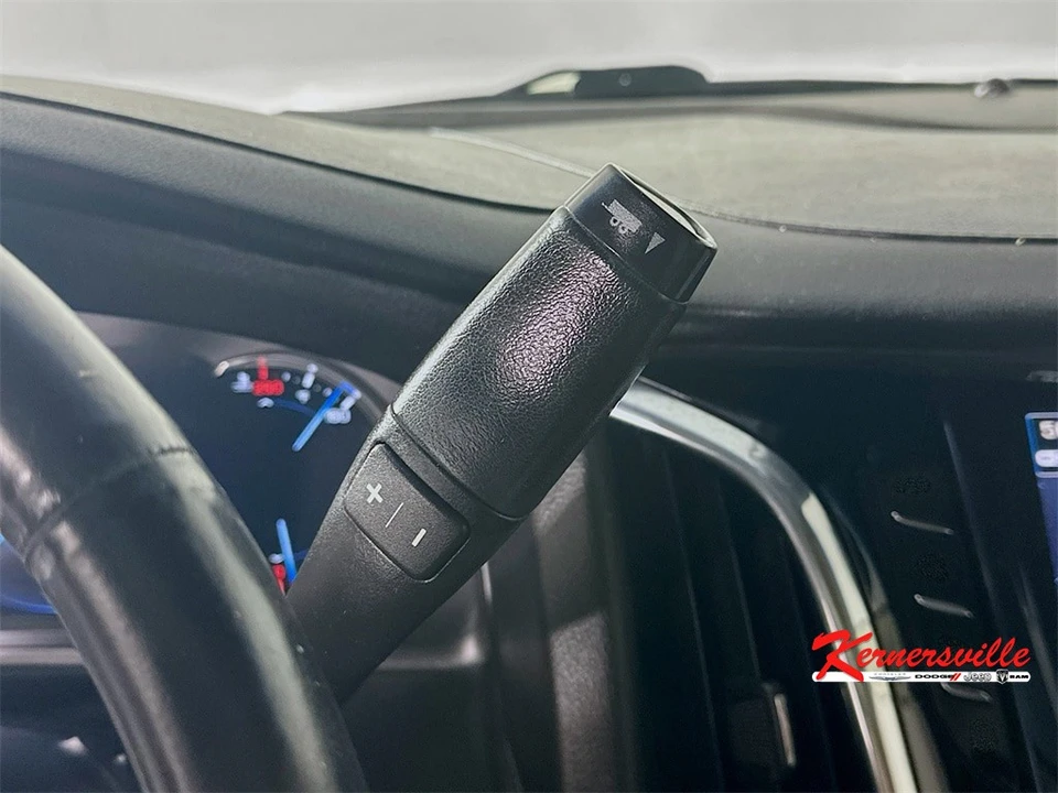 2018 Cadillac Escalade 4th Gen - Image 21 of 21