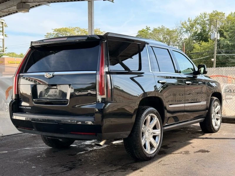 2018 Cadillac Escalade 4th Gen - Image 9 of 12