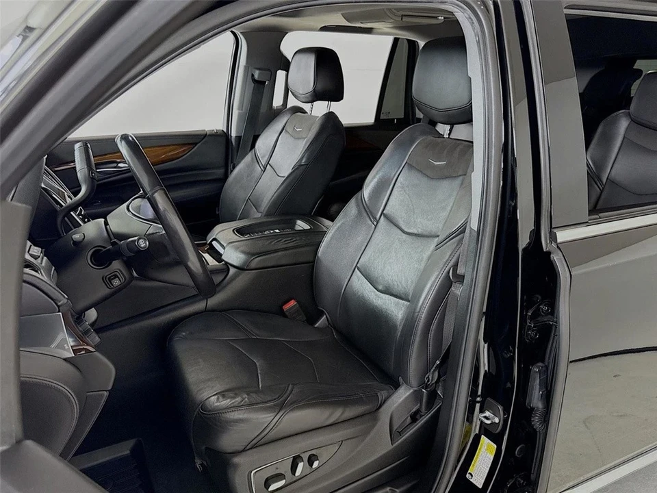 2018 Cadillac Escalade 4th Gen - Image 11 of 12
