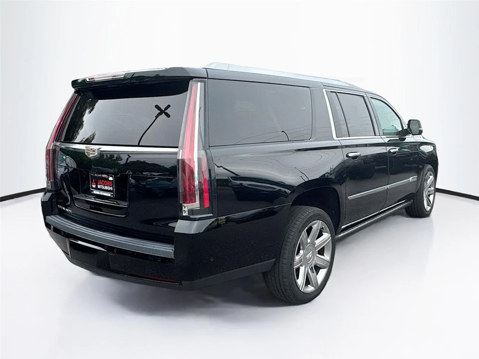 2018 Cadillac Escalade 4th Gen - Image 7 of 12