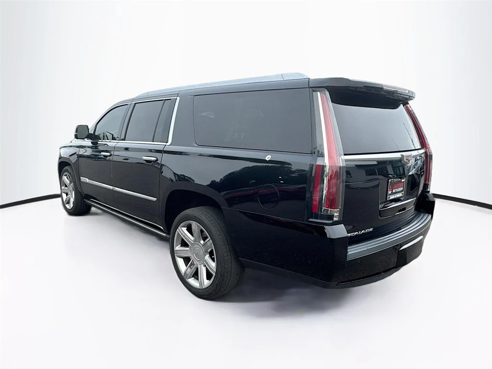 2018 Cadillac Escalade 4th Gen - Image 5 of 12