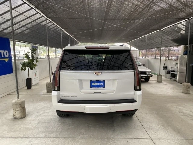 2018 Cadillac Escalade 4th Gen - Image 10 of 21