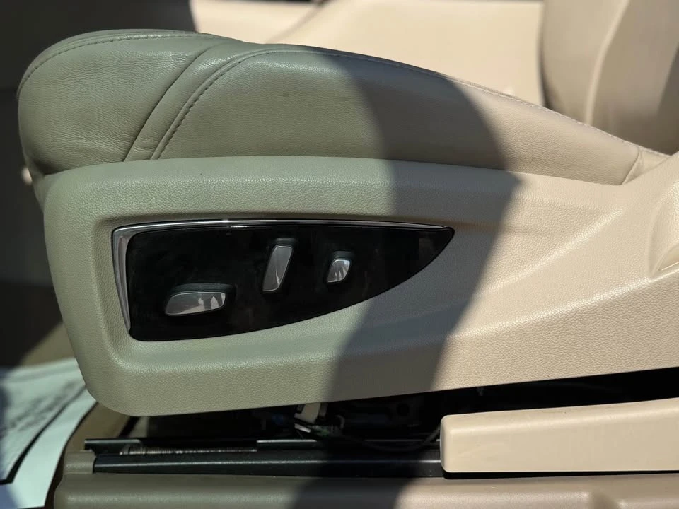 2018 Cadillac Escalade 4th Gen - Image 11 of 20