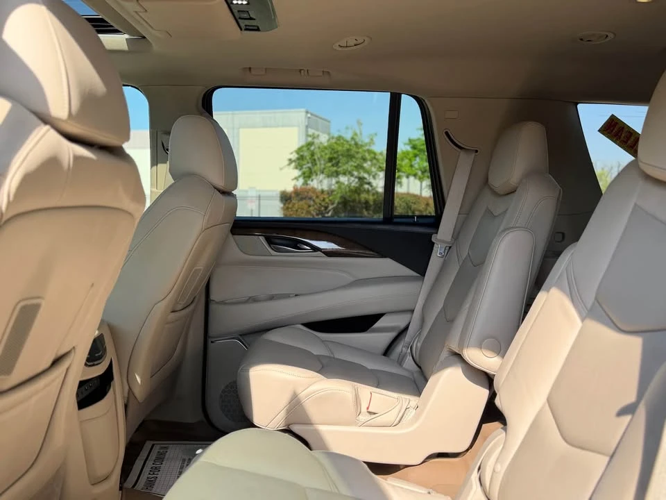 2018 Cadillac Escalade 4th Gen - Image 19 of 20
