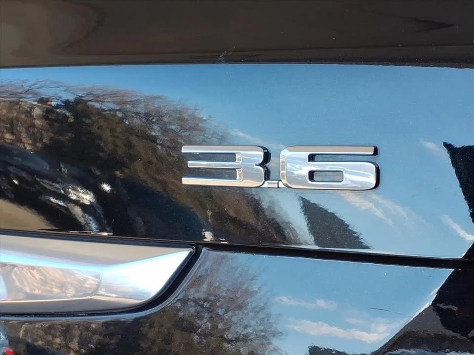 2018 Cadillac XT5 - Image 16 of 19