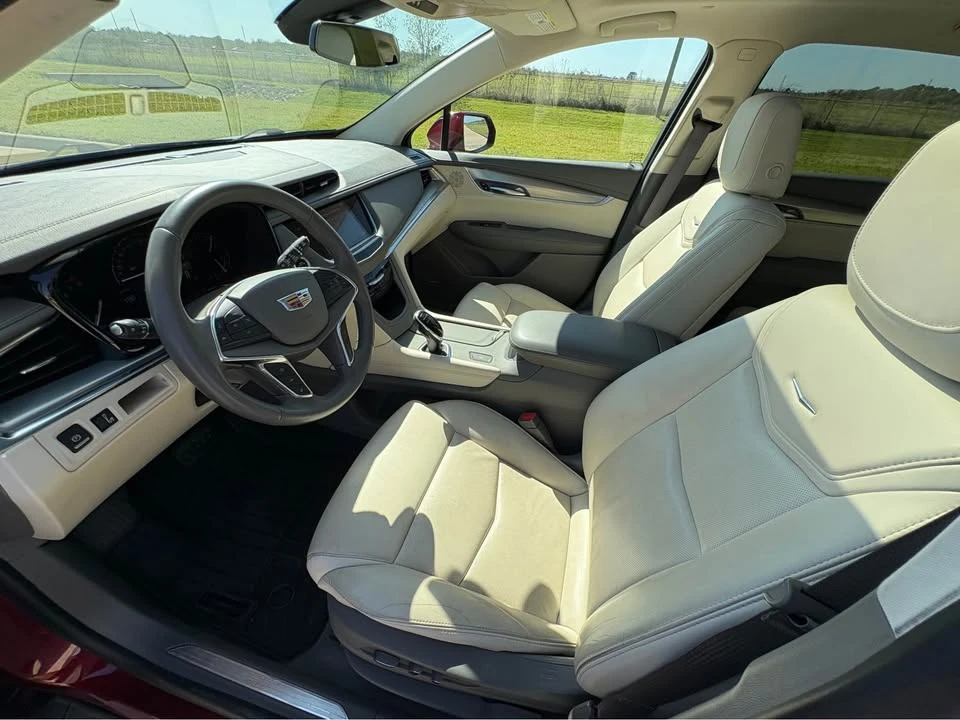 2018 Cadillac XT5 - Image 9 of 11