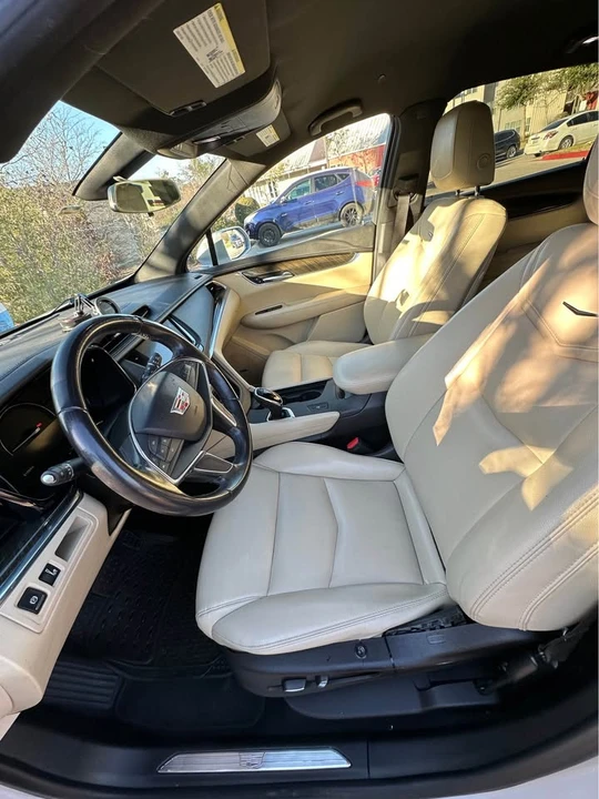 2018 Cadillac XT5 - Image 5 of 10