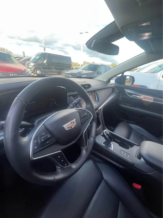 2018 Cadillac XT5 - Image 11 of 13