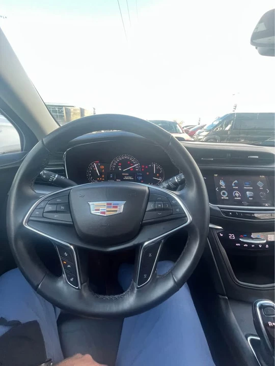 2018 Cadillac XT5 - Image 12 of 13