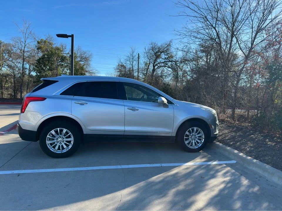 2018 Cadillac XT5 - Image 2 of 10