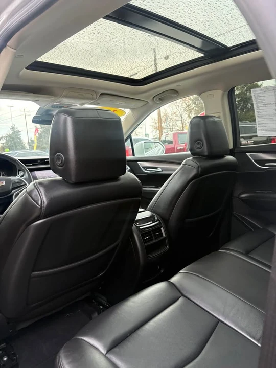 2018 Cadillac XT5 - Image 5 of 11