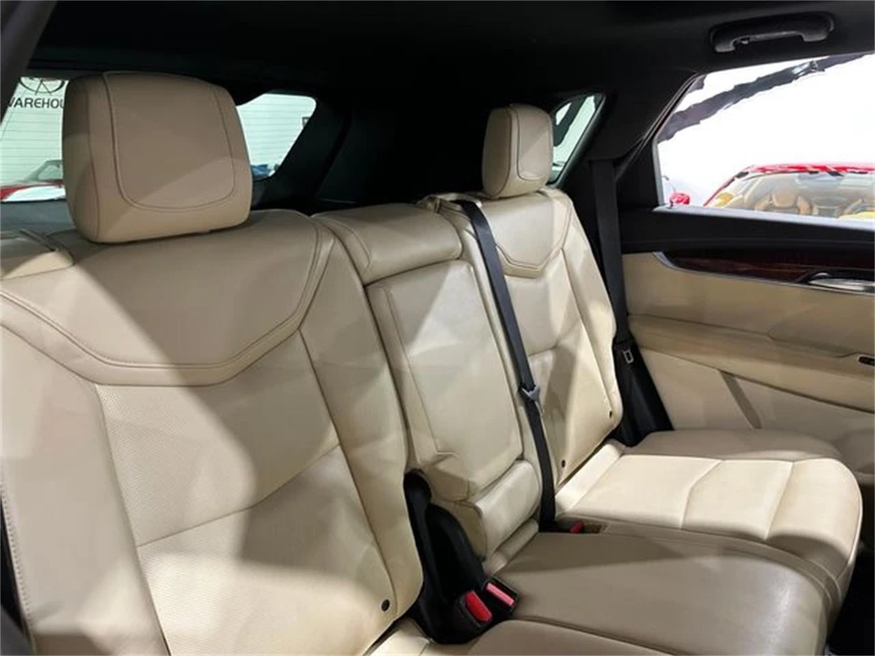 2018 Cadillac XT5 - Image 19 of 30