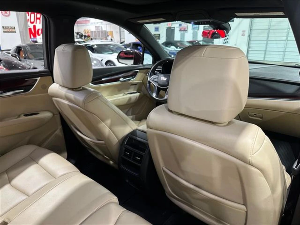 2018 Cadillac XT5 - Image 17 of 30