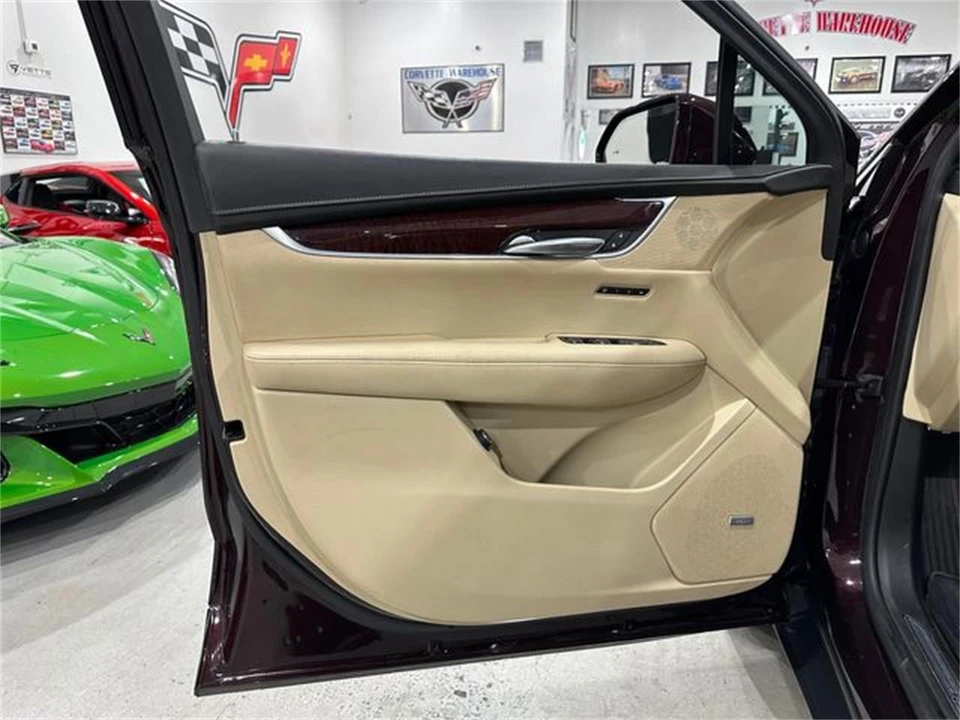 2018 Cadillac XT5 - Image 24 of 30