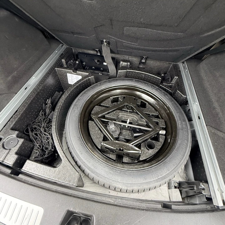 2018 Cadillac XT5 - Image 17 of 20