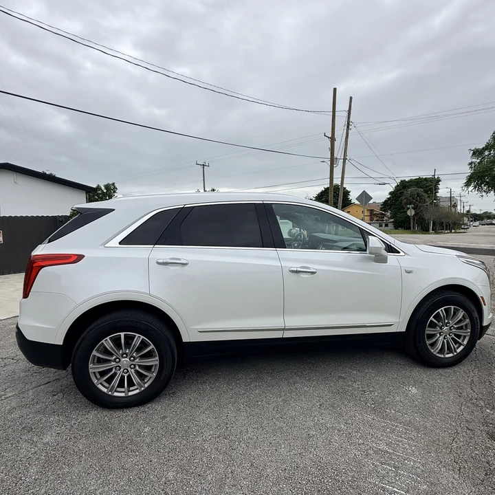 2018 Cadillac XT5 - Image 2 of 20