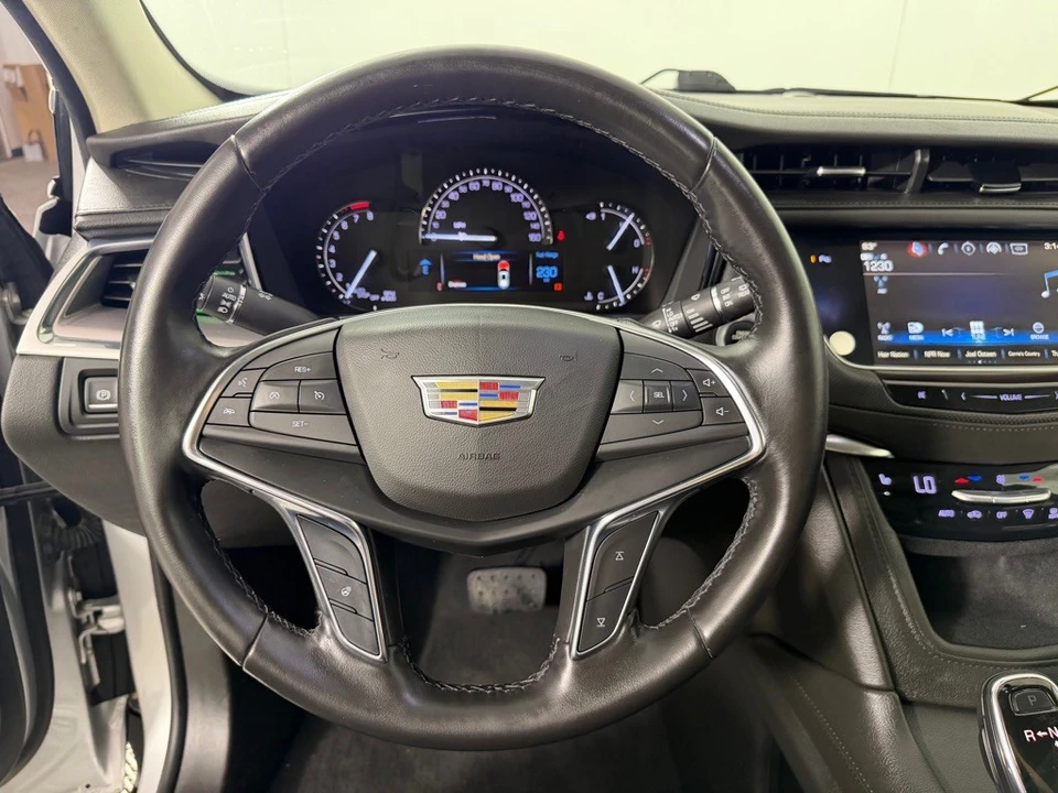 2018 Cadillac XT5 - Image 16 of 21