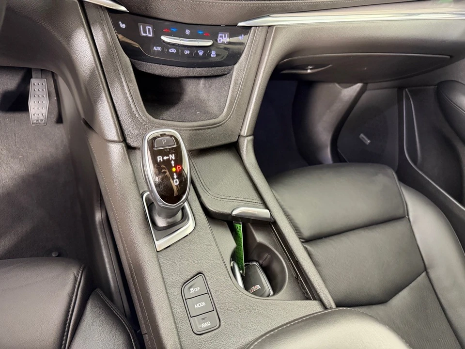 2018 Cadillac XT5 - Image 19 of 21