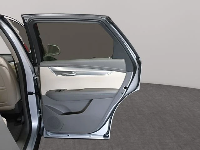 2018 Cadillac XT5 - Image 18 of 21