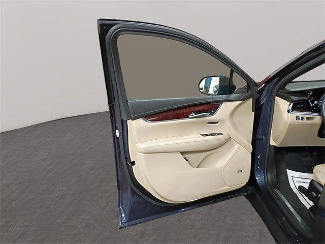 2018 Cadillac XT5 - Image 11 of 21