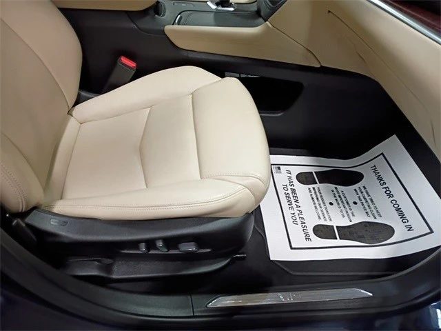 2018 Cadillac XT5 - Image 17 of 21