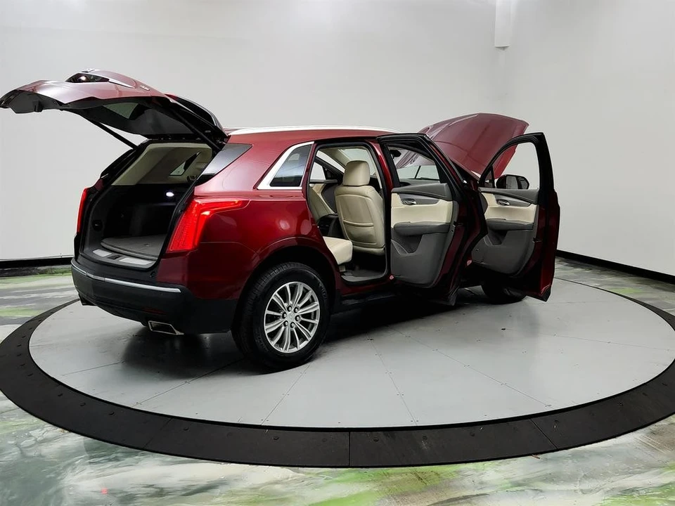 2018 Cadillac XT5 - Image 11 of 21