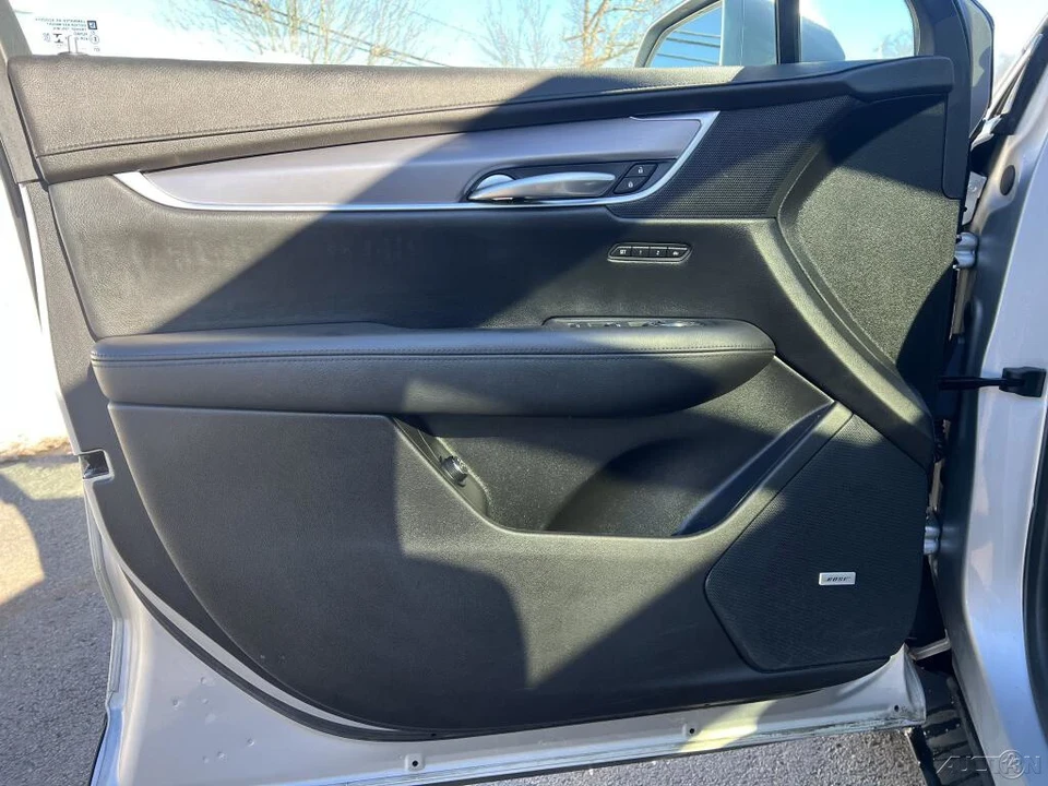 2018 Cadillac XT5 - Image 11 of 12