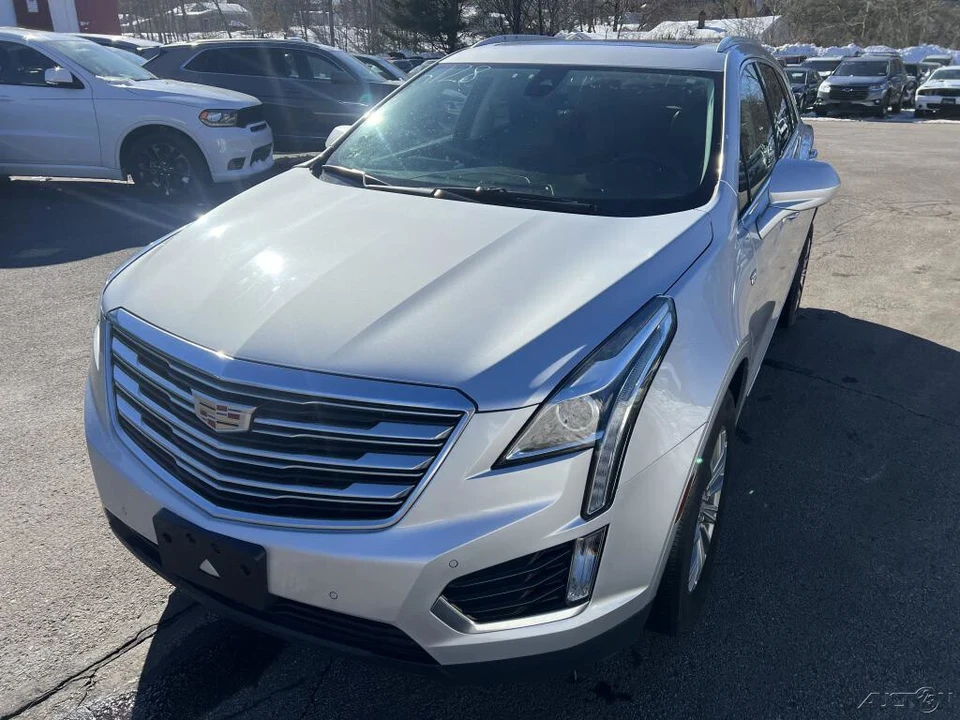 2018 Cadillac XT5 - Image 10 of 12