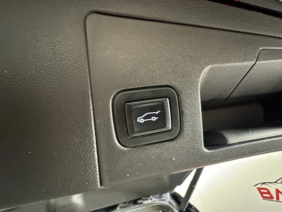 2018 Cadillac XT5 - Image 20 of 21