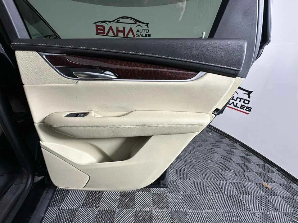 2018 Cadillac XT5 - Image 18 of 21