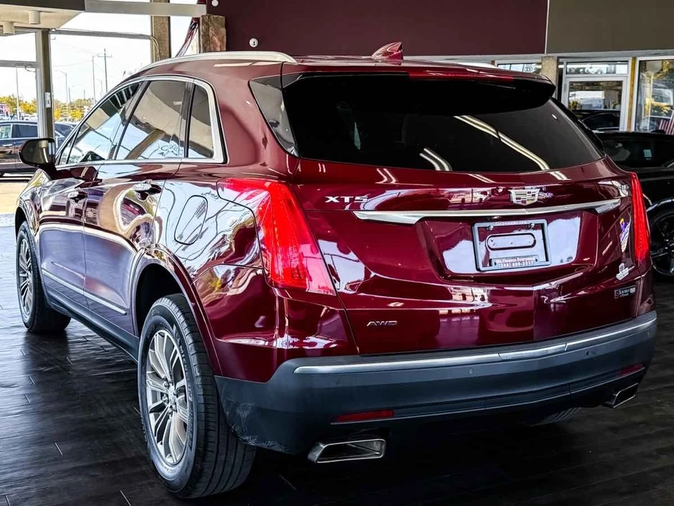 2018 Cadillac XT5 - Image 10 of 12