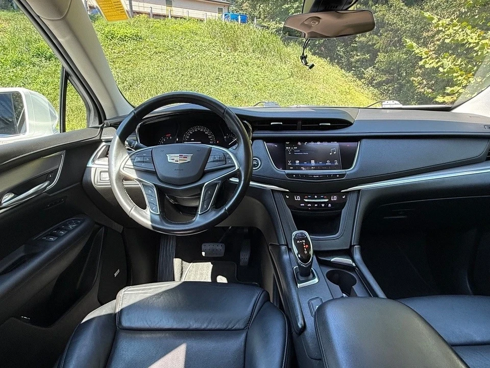 2018 Cadillac XT5 - Image 10 of 12