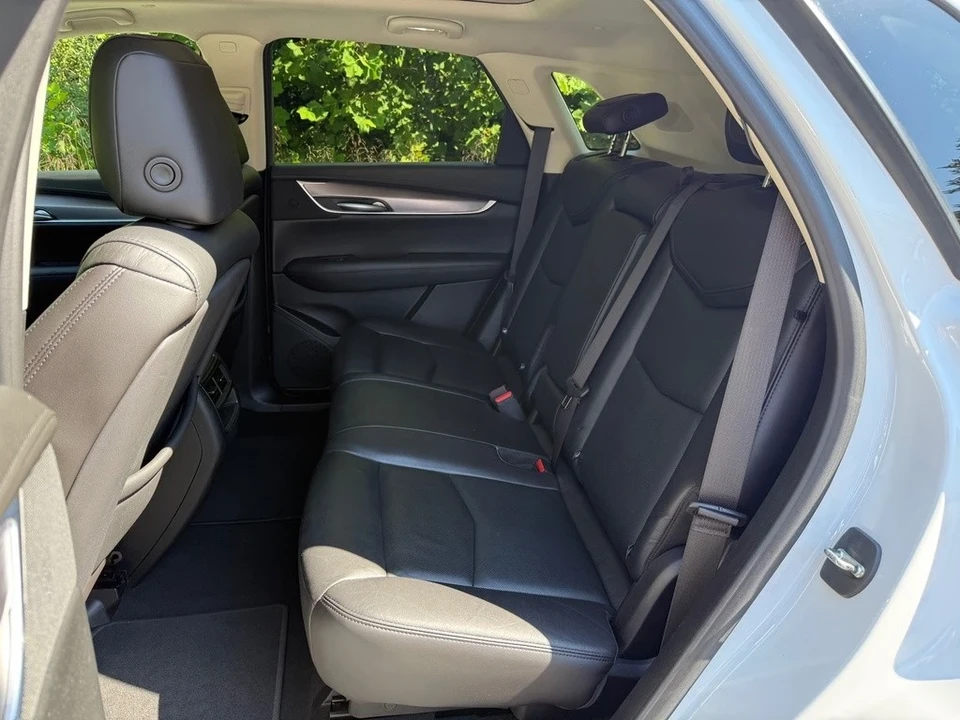2018 Cadillac XT5 - Image 16 of 21