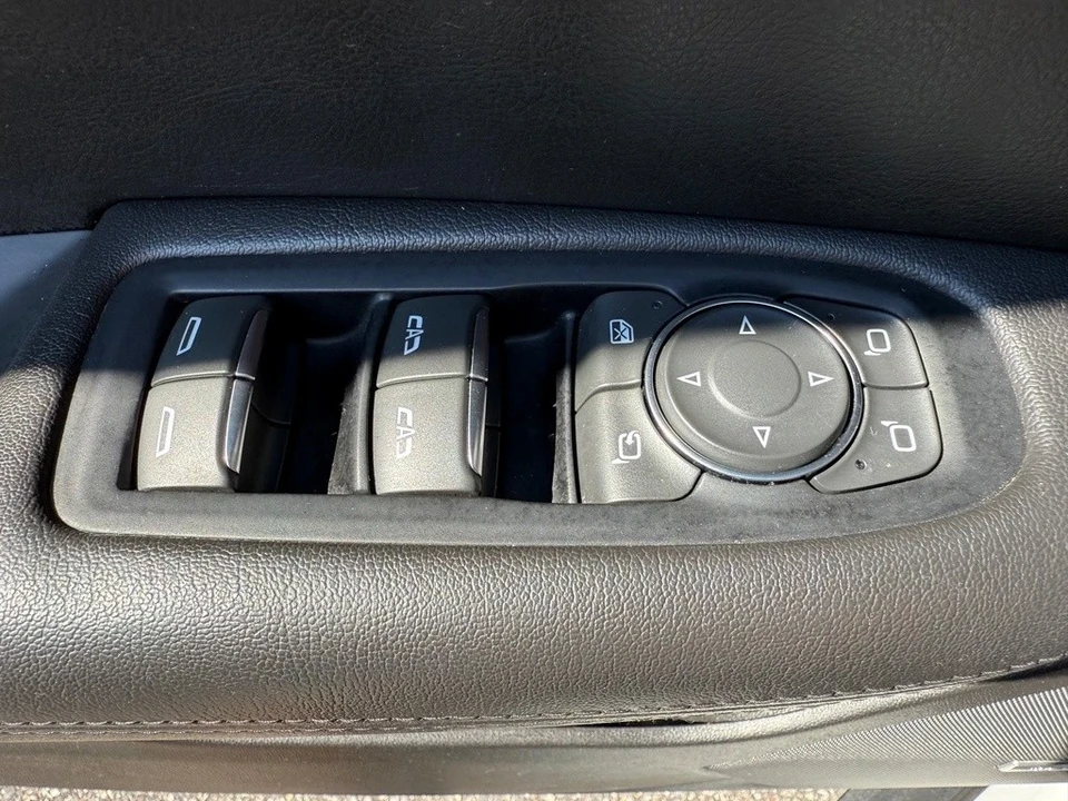 2018 Cadillac XT5 - Image 13 of 21