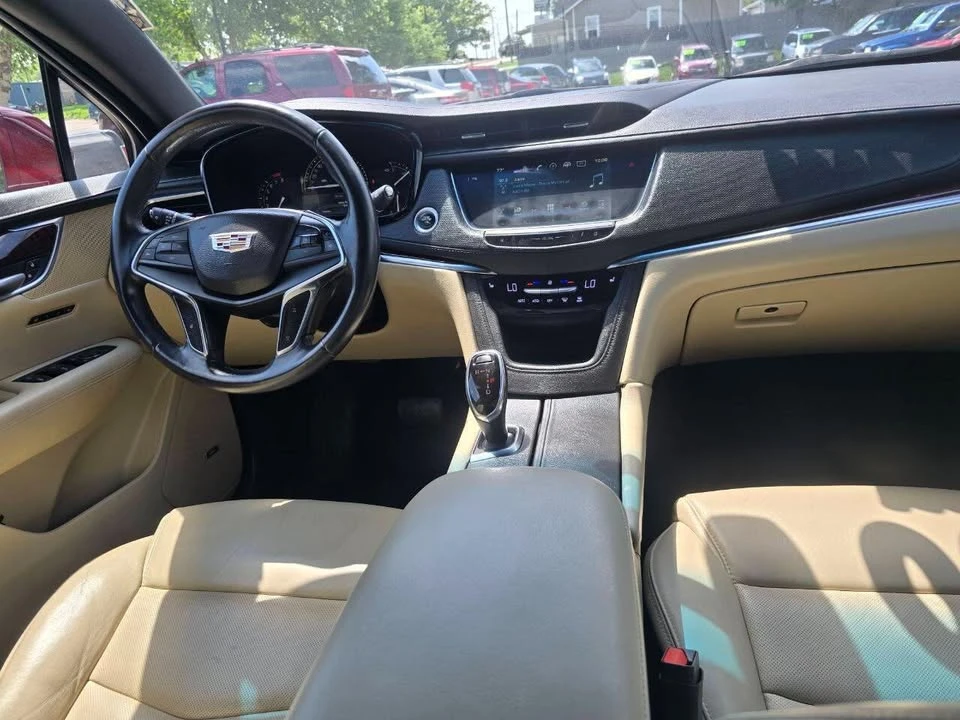 2018 Cadillac XT5 - Image 10 of 14