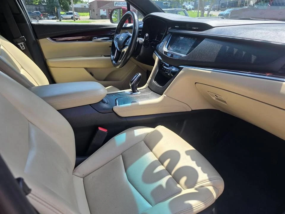 2018 Cadillac XT5 - Image 11 of 14