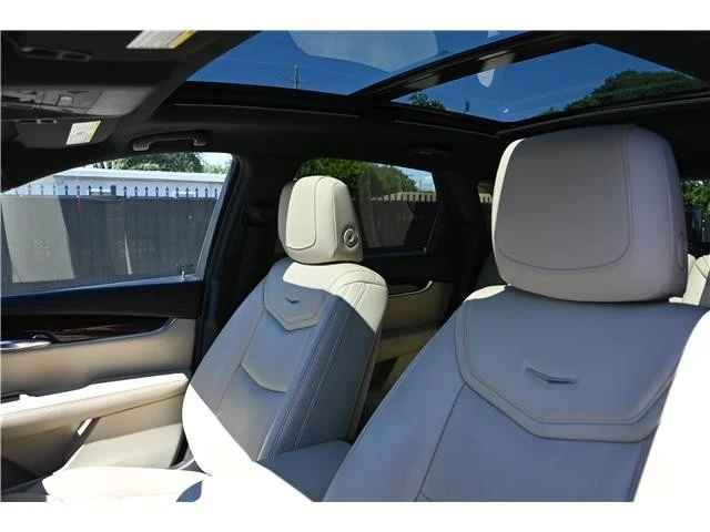 2018 Cadillac XT5 - Image 11 of 21