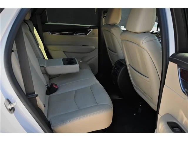 2018 Cadillac XT5 - Image 18 of 21